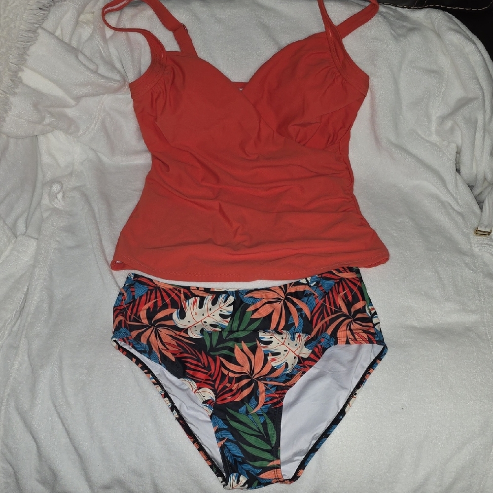 Tropical Coral and Leaf Print Women's Swimsuit